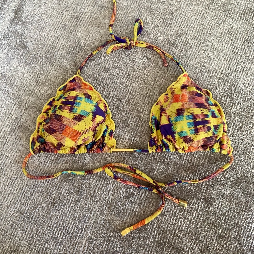 VIX yellow tribal print top